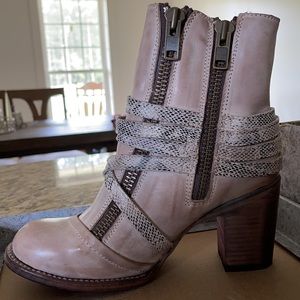 Freebird by Steven: NIB. SOLD OUT BOOT!